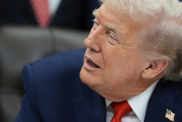 Трамп жалуется на то, что его называют «величайшим президентом в истории» — автор, известный своей протрамповской позицией