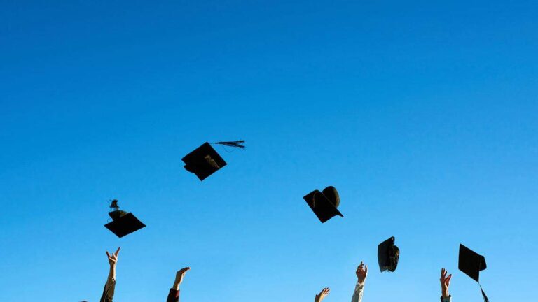 Эти университеты в Иллинойсе, Сент-Луисе входят в топ-25 в США, сообщает Forbes.