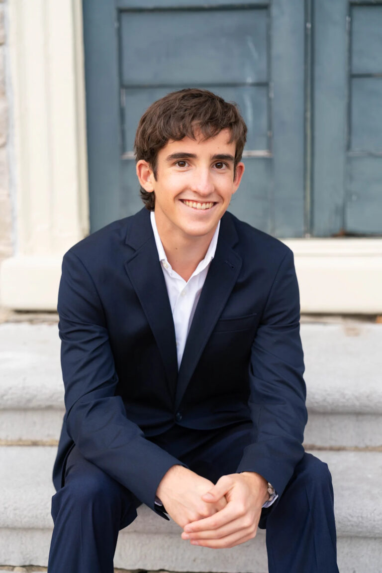 Встретимся с начинающим инженером Натаном Хокинсом, Теннессианским вдохновенным студентом недели.