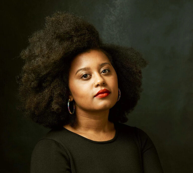 Бывшая сотрудница UNC Шарлотта подала в суд на школу после того, как видео под прикрытием ДЭИ увольняет ее