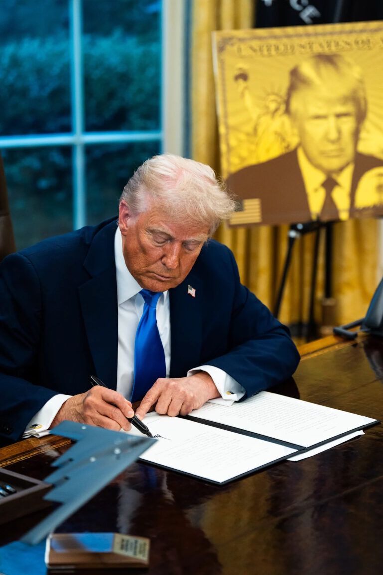 Репрессии Трампа в отношении иммиграции не позволяют иностранным специалистам