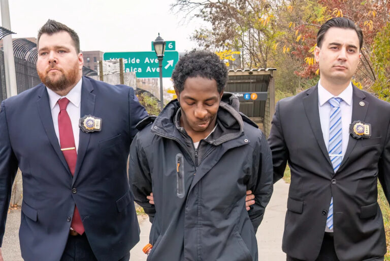 Полицейские арестовали бездомного слэшера, который напал на 2 мужчин с разницей в минуты после «плохого дня»