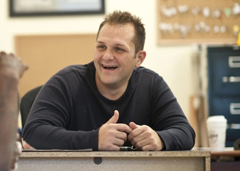 Разработчик Чарльз Флорио планирует построить кондоминиумы на парковке в Патерсоне, которую он купил за 3 миллиона долларов