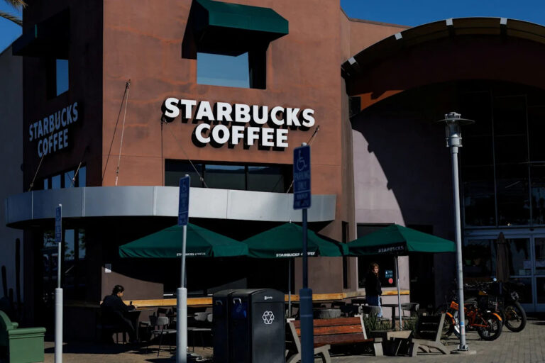 Starbucks закроет сотни магазинов. Какие магазины Калифорнии в списке?