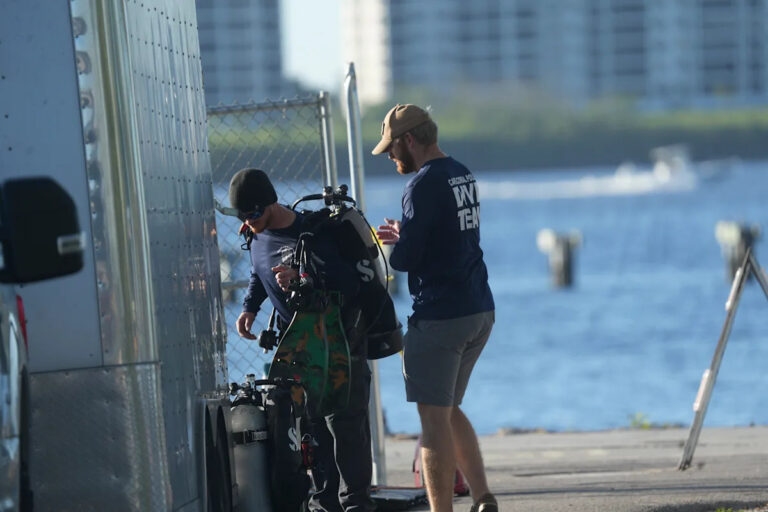 Крушение лодки на мысе Корал: что мы знаем. Поиски пропавшего лодочника продолжаются