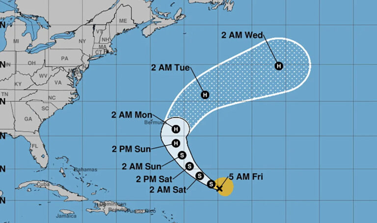 Центр ураганов повышает шансы на новую атлантическую систему, как это делает тропический шторм Габриэль