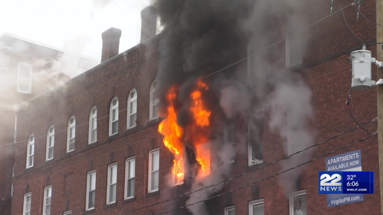 Два крупных пожара в квартире в Холиоке на этой неделе оказались случайными
