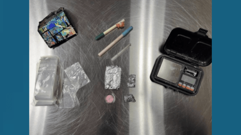 2 обвинения после того, как депутаты обнаружили фентанил во время остановки движения в округе Путнам