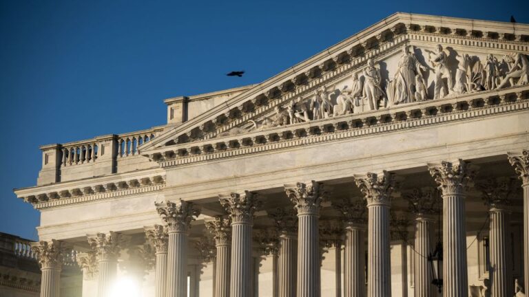 Конгресс США покинет город до 2026 года, что позволит продлить срок действия налоговых льгот Obamacare через две недели